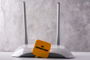(alt="Wi-Fi router with a sticker, No connection.")